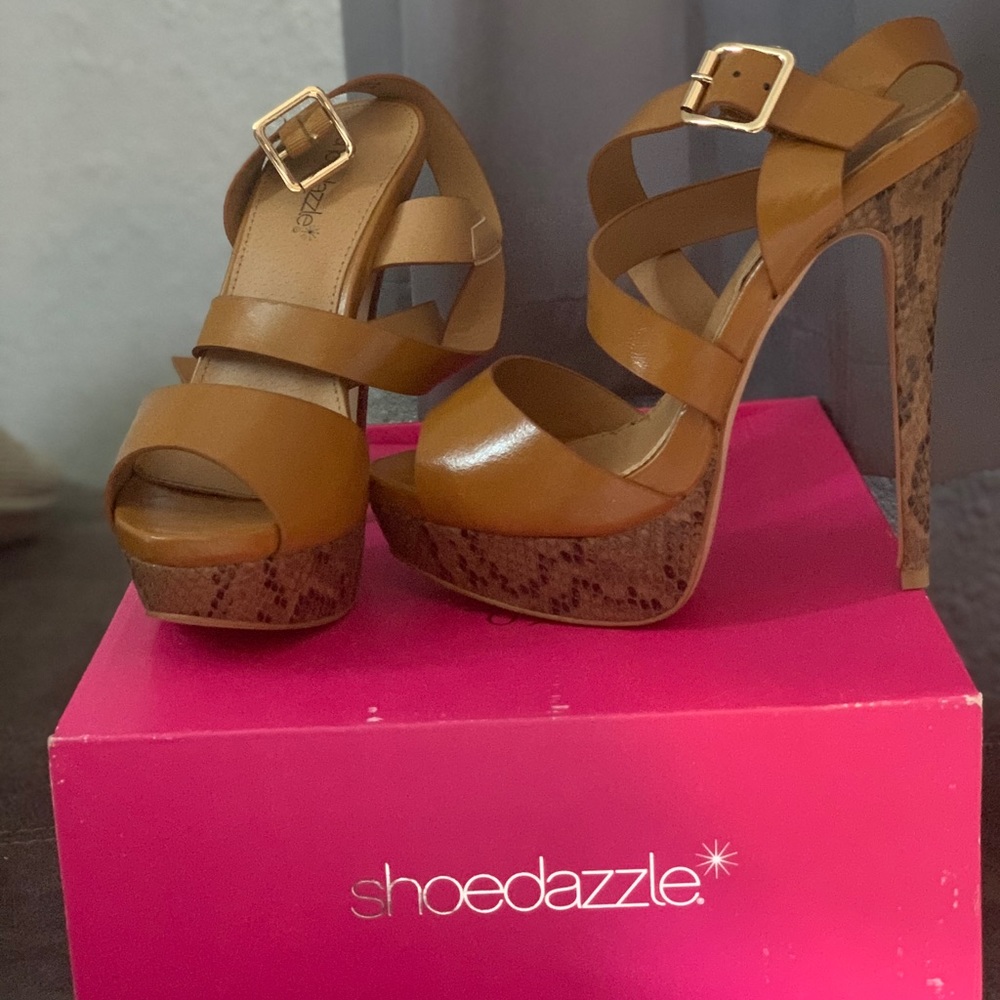 Shoes - Picture 2 of 5